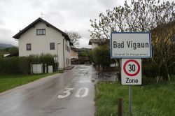 Ingresso del villaggio di Bad Vigaun, famoso per le terme, in Austria