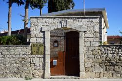 L'ingresso della chiesa di Saint Manas a Limassol, Cipro - © Valery Shanin / Shutterstock.com
