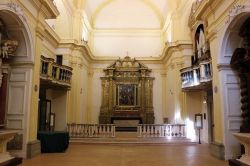 Interno della chiesa di Santa Croce a Umbertide