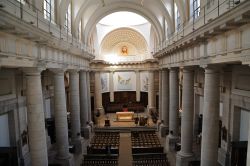 Interno della chiesa di Notre-Dame Saint Vincent a Lione, Francia. Dedicata al culto cattolico, questa chiesa si trova nel 1° distretto di Lione; è la vecchia chiesa conventuale degli ...