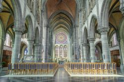Interno della chiesa di San Donato a Arlon, Vallonia, Belgio. L'edificio è stato costruito nel 1626 dai padri cappuccini - © Komelin / Shutterstock.com