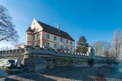 Isola di Reichenau, lago di Costanza, Germania. Dal 2001 fa parte dei patrimoni dell'umanità dell'Unesco grazie al valore artistico e architettonico dei monumenti che vi sorgono  ...