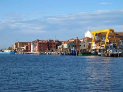 La piccola isola Pellestrina nella Laguna di Venezia - © cristalvi / Shutterstock.com