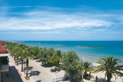 La bella spiaggia di Martinsicuro una delle più belle dell'Abruzzo - © Pro Loco Martinsicuro