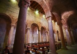 La Cattedrale di Ozieri dedicata a Sant'Antioco di Bisarcio, Sardegna - © Gioffry / Shutterstock.com