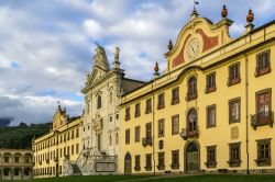 La Certosa di Pisa, Toscana. Più propriamente detta Certosa di Calci, questo monastero si trova a 10 chilometri da Pisa e sorge in una zona pianeggiante alle pendici dei monti pisani. ...