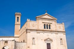 La chiesa della Madonna dei Martiri a Molfetta, Puglia. Al suo interno si trovano dipinti di grande pregio fra cui una Madonna dei Martiri trasportata dai crociati nel 1188 e cara agli abitanti, ...