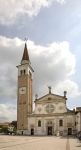 La chiesa di Santa Maria Assunta a Mogliano Veneto, provincia di Treviso. Edificata nel centro dove già prima del 1000 sorgeva una pieve con fonte battesimale, questa chiesa è ...