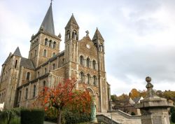 La chiesa di Sant'Anna nel Comune di Vire, dipartimento di Calvados, Normandia (Francia). Costruito in stile romanico revival, questo edificio sorge di fronte all'Hotel-Dieu.
