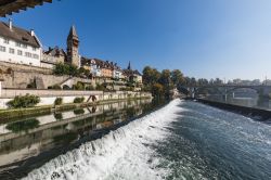 La cittadina di Bremgarten affacciata sul fiume Reuss, Svizzera.

