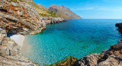 La costa selvaggia dello Zingaro in Sicilia, tra San Vito lo Capo e Scopello