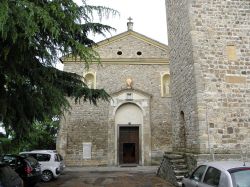 La facciata della Chiesa di Santa Giustina a Teolo - ©  Threecharlie - CC BY-SA 4.0, Wikipedia