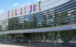 La Filature di Mulhouse, sede dell'orchestra sinfonica cittadina (Francia) - © 325970789 / Shutterstock.com