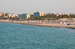 La gigantesca spiaggia di Civitanova Marche una delle più estese della regione - © Buffy1982 / Shutterstock.com