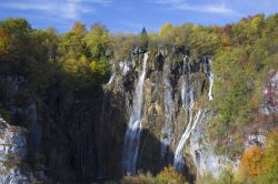 La grande cascata di Plitvice in Croazia, uno dei parchi nazionali più belli in Europa