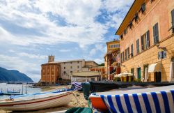 La località di villeggiatura di Sestri Levante, provincia di Genova, Liguria.
