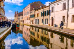 La magia dei canali di Comacchio, una piccola Venezia tra i Lidi Ferraresi