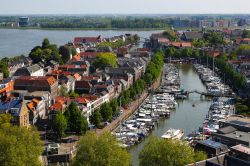 La Marina di Dordrecht in Olanda, fotografata dal campanile dalla Chiesa di Nostra Signora