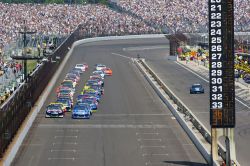 La NASCAR Sprint Cup Series all'Indianapolis Motor Speedway, Indiana (USA). Si tratta del più importante campionato automobilistico organizzato dalla National Association for Stock ...