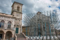 La piazza centrale di  Norcia danneggiata dallo sciame simico del 2016