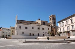 La piazza principale di Raiano in Abruzzo - © Ra Boe - CC BY-SA 3.0 de - Wikipedia