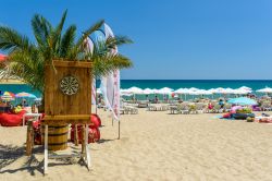 La sabbia soffice della spiaggia di Obzor in Bulgaria, meta ideale per una vacanza sul Mar Nero. - © Brenik / Shutterstock.com
