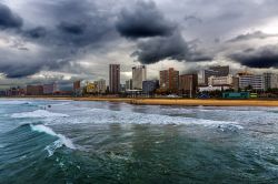 La spiaggia di Durban, The Golden Mile nella provincia di KwaZulu-Natal in Sudafrica