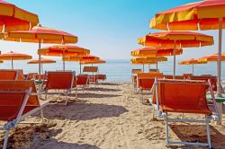 La spiaggia di Lido di Classe, una delle mete perfette per una vacanza in famiglia, sulla riviera romagnola