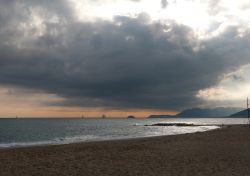 La spiaggia di Loano in Liguria - © sergioboccardo / Shutterstock.com