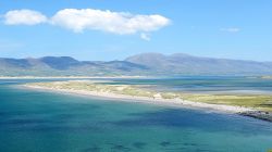 La spiaggia di Rossbeigh Beach nella Contea di Kerry in Irlanda - ©  Robert Linsdell / Wikipedia