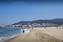 La spiaggia di Vila Praia de Ancora si trova a nord di Viana do Castelo, Portogallo - © GeorgeVieiraSilva / Shutterstock.com