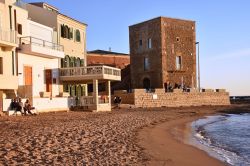 La Spiaggia e la casa, uno dei luoghi di Montalbano a Punta Secca in Sicilia - © Claudiovidri / Shutterstock.com