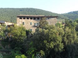 La suggestiva Villa Medicea di Buti (Toscana). Sorge sulle rovine di una presistente fortezza - © Superniky86 - CC BY-SA 3.0, Wikipedia