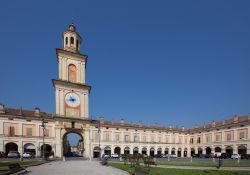 La Torre civica dell'Orologio a Gualtieri, provincia di Reggio Emilia.