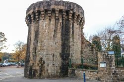 La torre di Saint-Sauveur nella città di Vire, Normandia (Francia) - © AnnDcs / Shutterstock.com