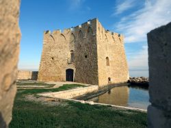 La Torre  di Santa Sabina, nell'omonomia località della Puglia, provincia di Brindisi