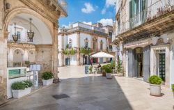 La visita al centro storico di Martina Franca, Puglia - © Stefano_Valeri / Shutterstock.com
