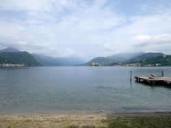 La vista del Lago d'Orta dalla spiaggia di Lagna a San Maurizio d'Opaglio