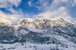 Le Alpi innevate in Val venis, Francia. Siamo nella regione Alvernia-Rodano-Alpi. 
