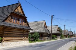 Le case in legno del centro di Chocholow in Polonia