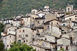 Le case in sasso del centro di Scanno in Abruzzo - © maurizio / Shutterstock.com