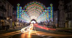 Le luminarie del Natale a Villafranca di Verona