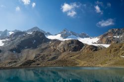 Le montagne che circondano il ghiacciaio dello Stubai (Stubaier Gletscher), comprensorio sciistico del Tirolo sulle Alpi Austriache
