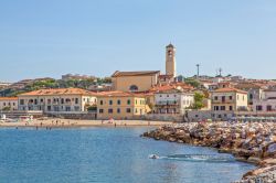 ll borgo marino di San Vincenzo in Toscana, siamo sulla Costa degli Etruschi - © Sergei Afanasev / Shutterstock.com