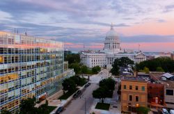 Madison, capitale dello stato del Wisconsin (USA), al tramonto. La fondazione di questa città risale al 1836  - © Jay Yuan / Shutterstock.com