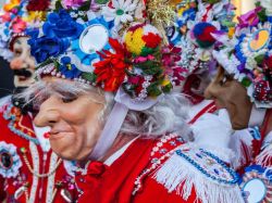 Maschere di Carnevale alla manifestazione di Villafranca Piemonte - © Michele Vacchiano / Shutterstock.com