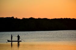 Mida Creek: un suggestivo tramonto sulle acque ...