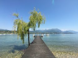 Molo per le barche sul Lago di Garda a Manerba, Lombardia