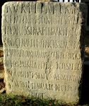 La Trebula Mutuesca una inscrizione in latino  sulla strada per Monteleone Sabino nel Lazio- © Dan Diffendale - foto - CC BY-SA 2.0, Wikipedia