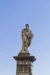Monumento a Giuseppe Garibaldi nella città umbra di Todi, provincia di Perugia. In Piazza Garibaldi, al centro, s'innalza la statua dedicata all'eroe dei due mondi, opera di Giuseppe ...
